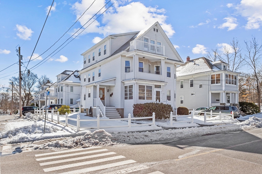 142-144 Winslow Ave