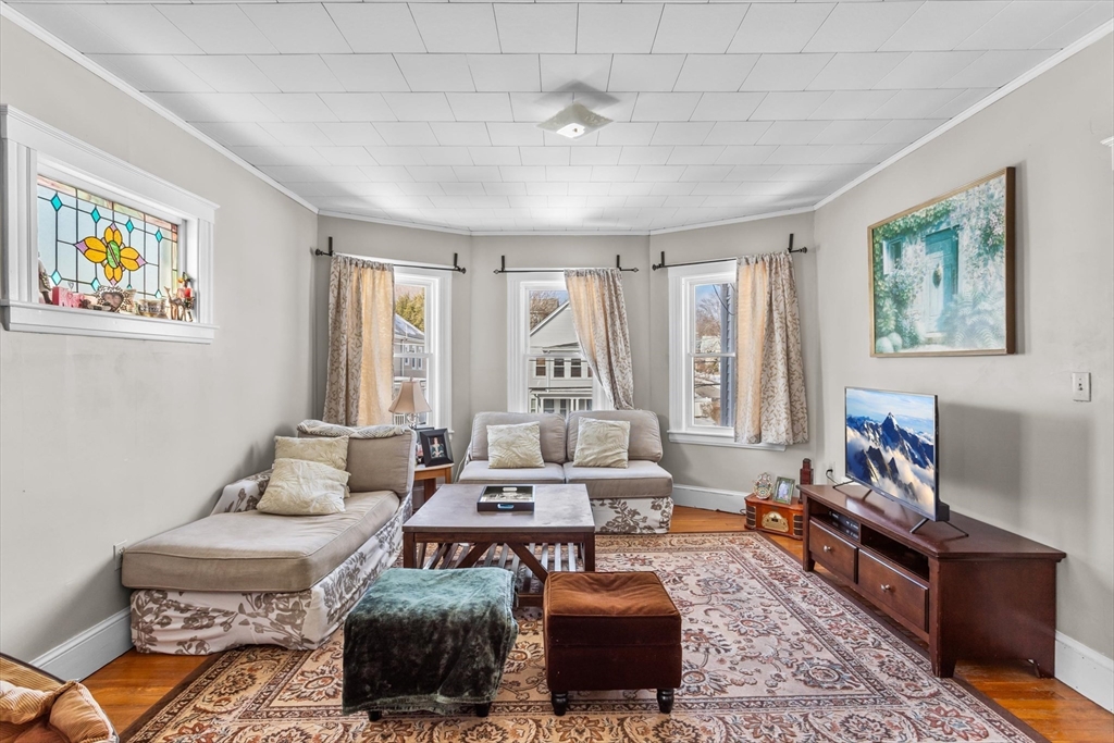 142-144 Winslow Ave