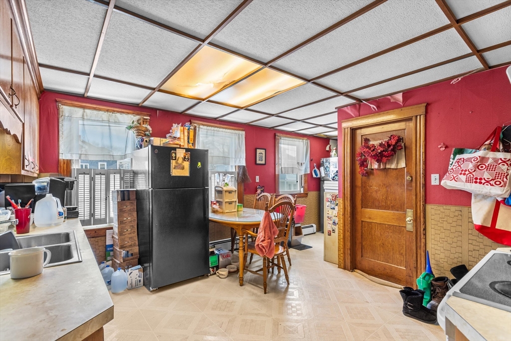 142-144 Winslow Ave