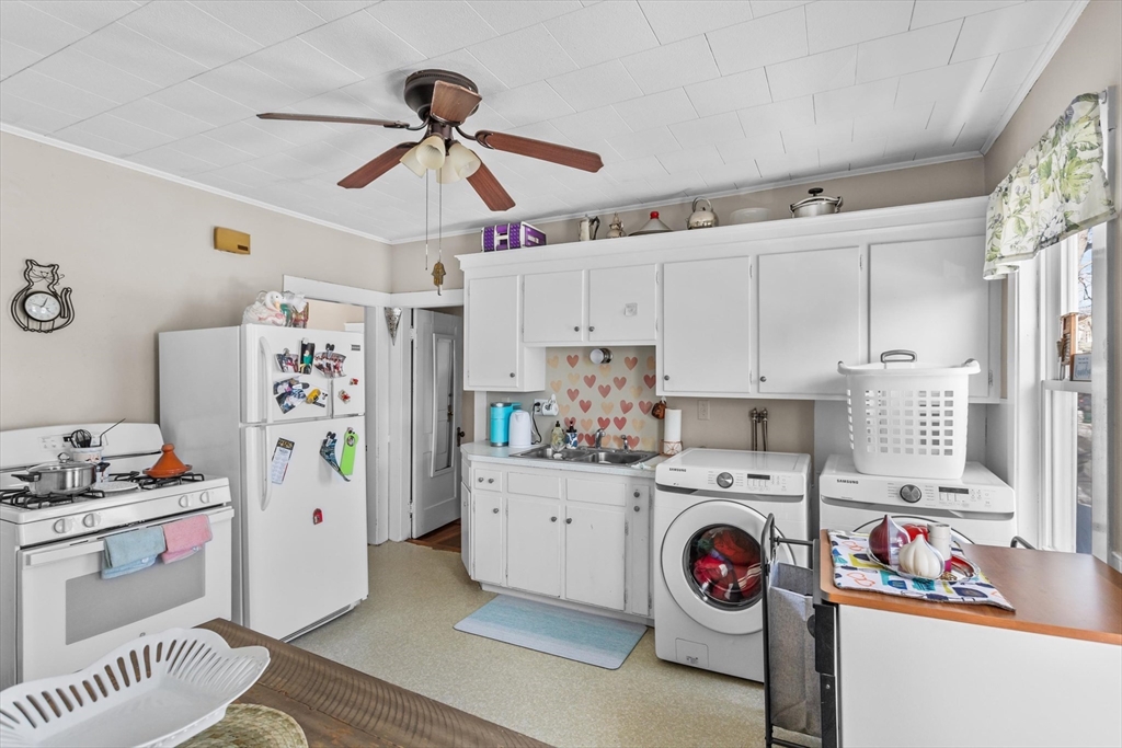142-144 Winslow Ave