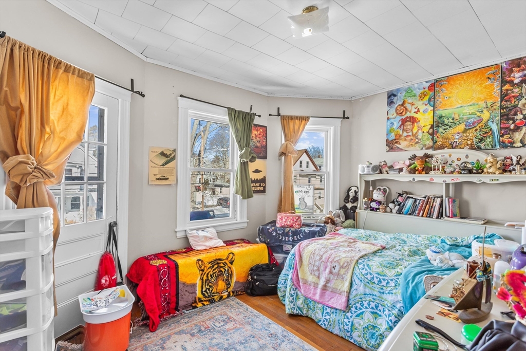 142-144 Winslow Ave