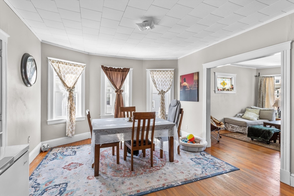 142-144 Winslow Ave