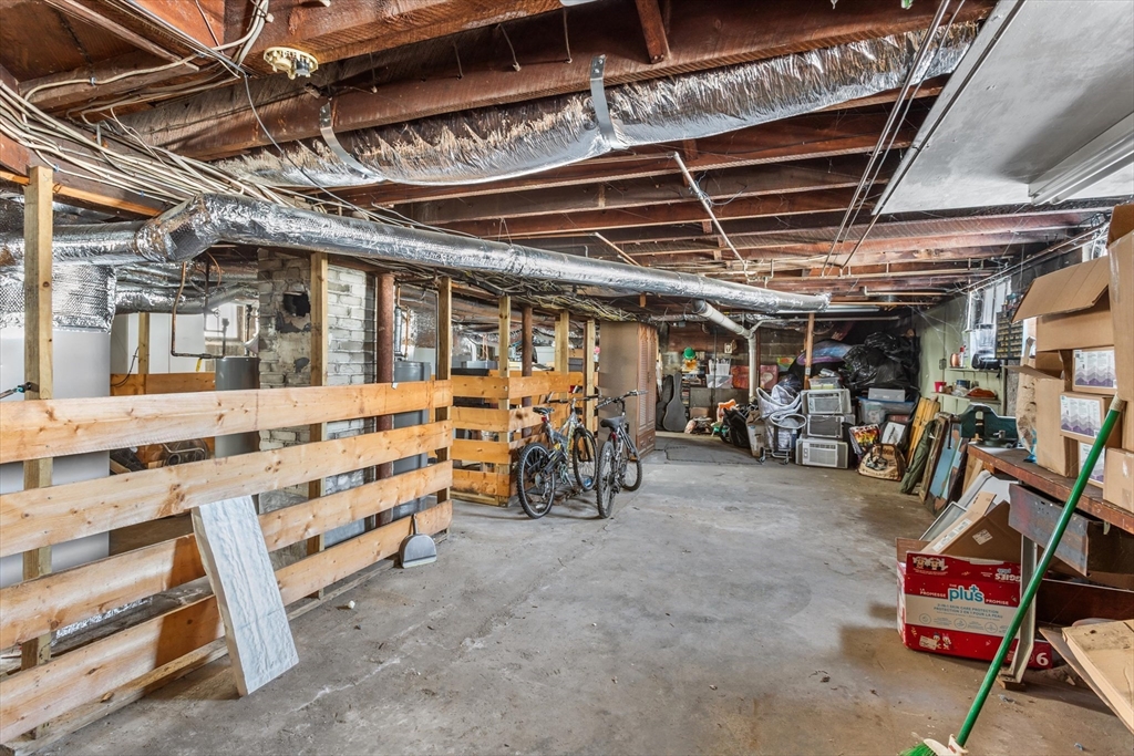 142-144 Winslow Ave