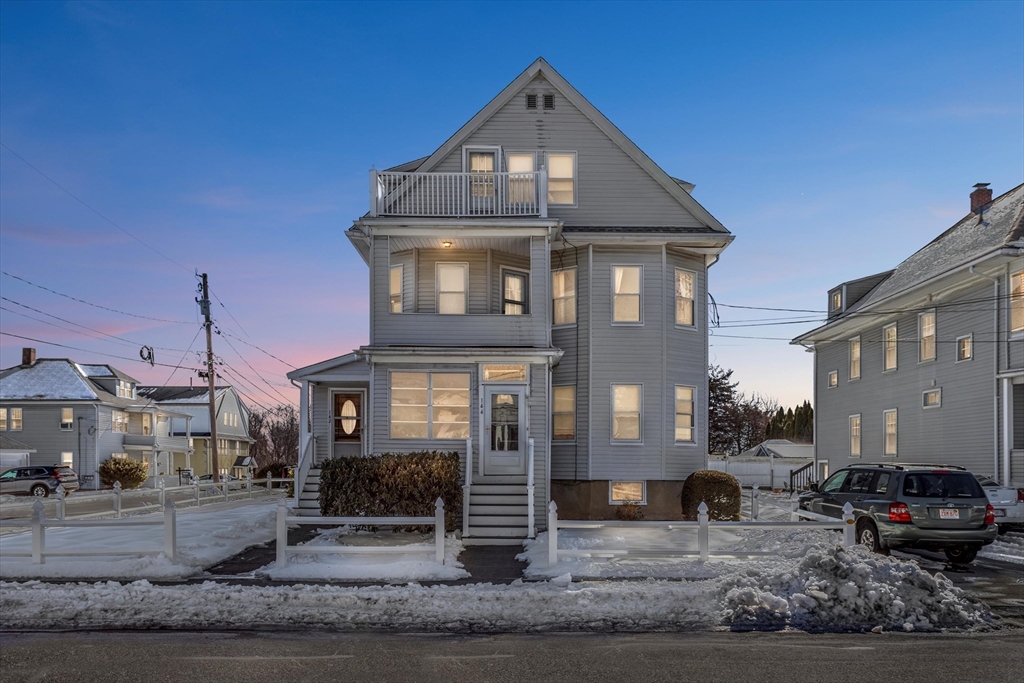 142-144 Winslow Ave