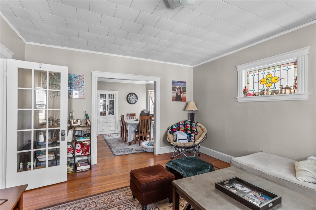 142-144 Winslow Ave