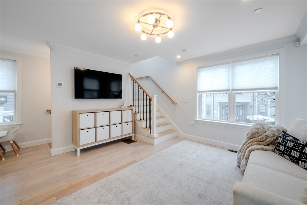 108 Gilman St # 1