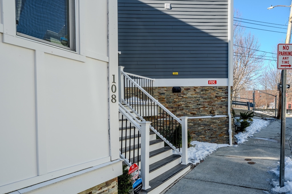 108 Gilman St # 1