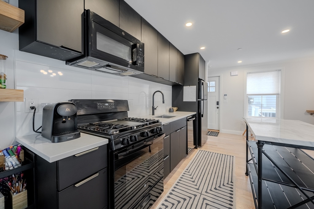 108 Gilman St # 1