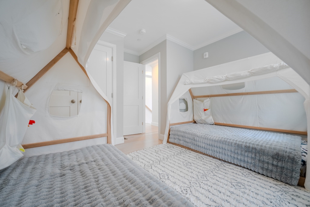 108 Gilman St # 1