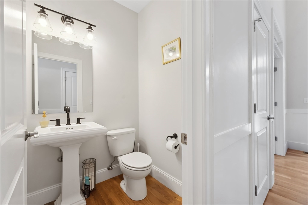 42 West Elm Street