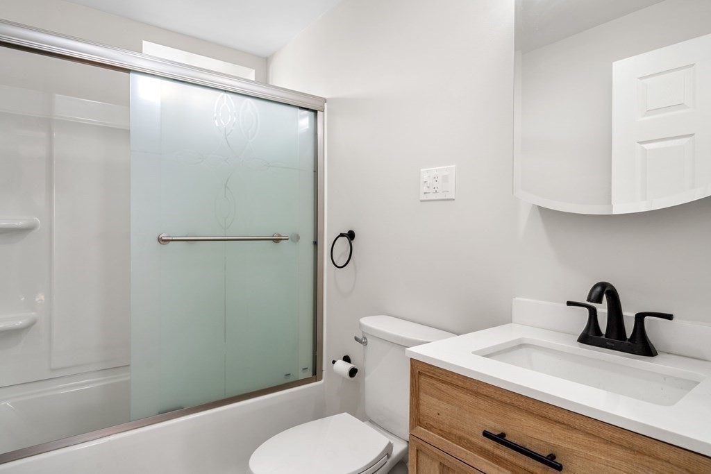 511 Geneva Avenue # 2