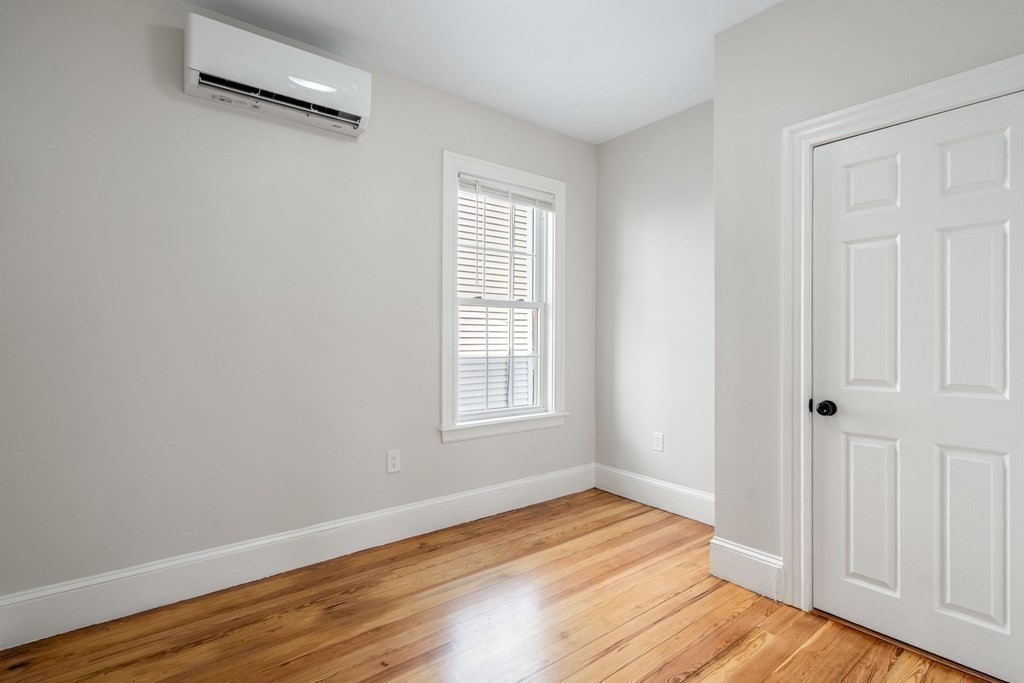 511 Geneva Avenue # 2
