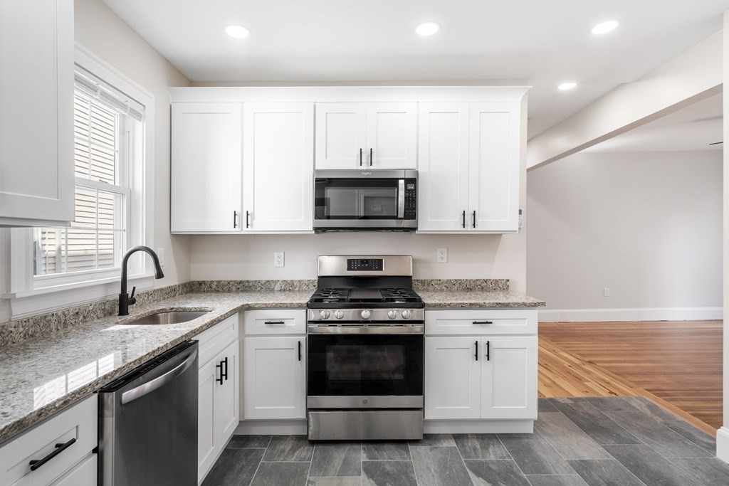 511 Geneva Avenue # 2