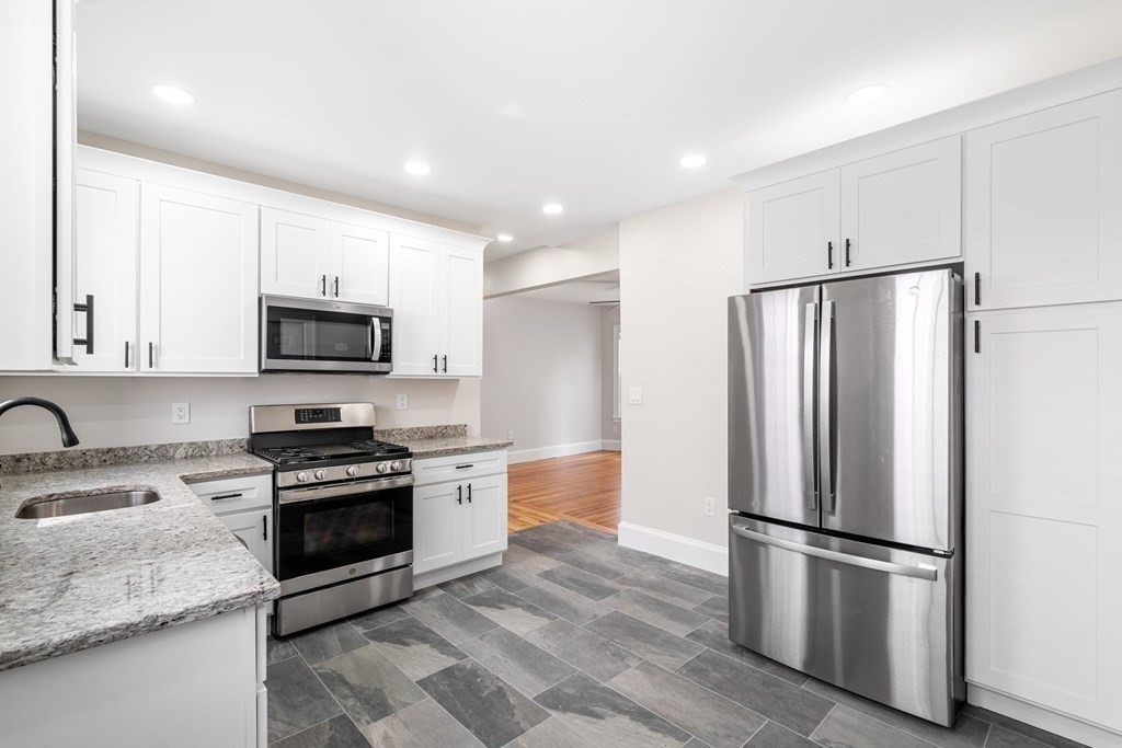 511 Geneva Avenue # 2