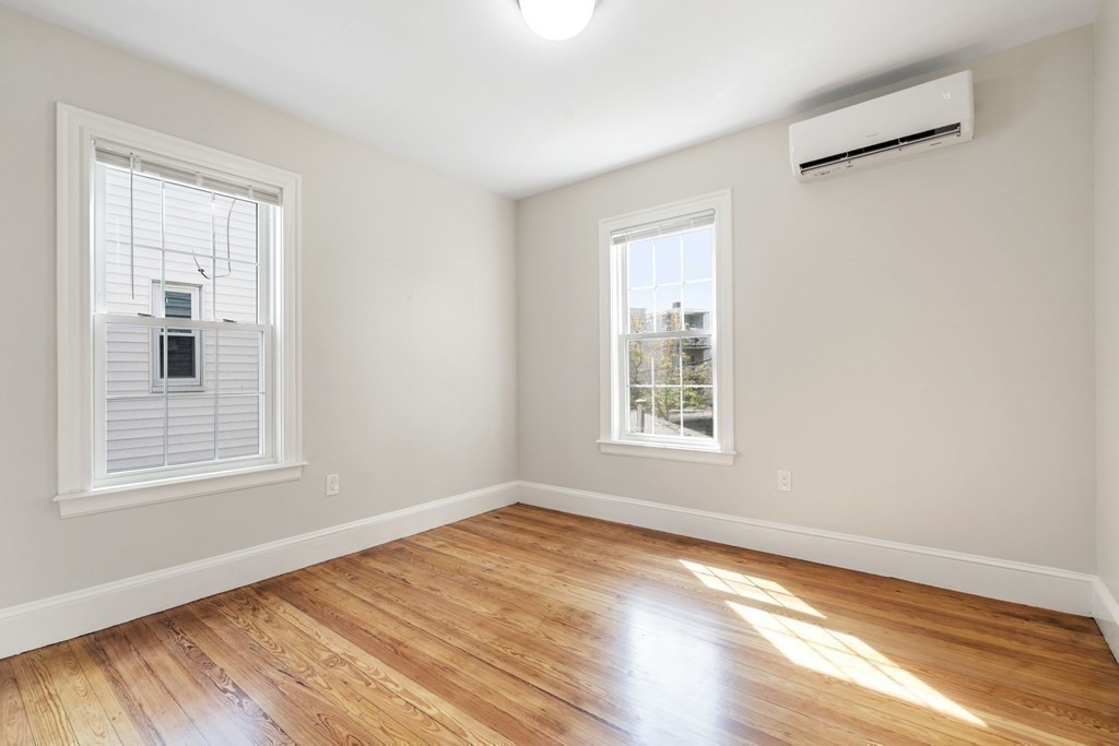 511 Geneva Avenue # 2