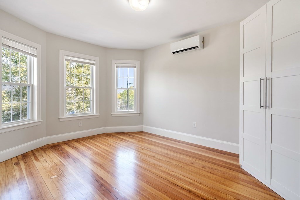 511 Geneva Avenue # 2