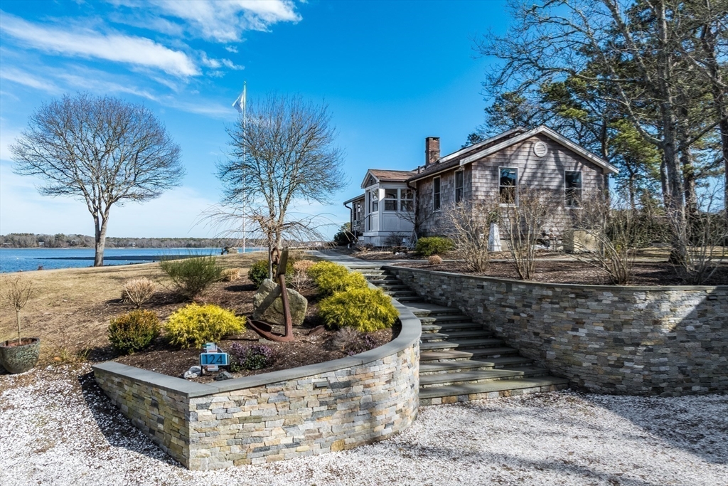 124 Ferry Road