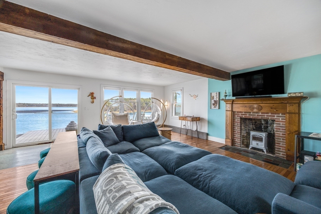 124 Ferry Road