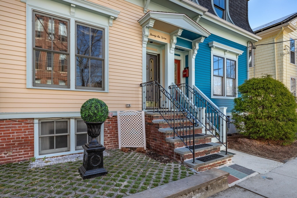 26 Upton St