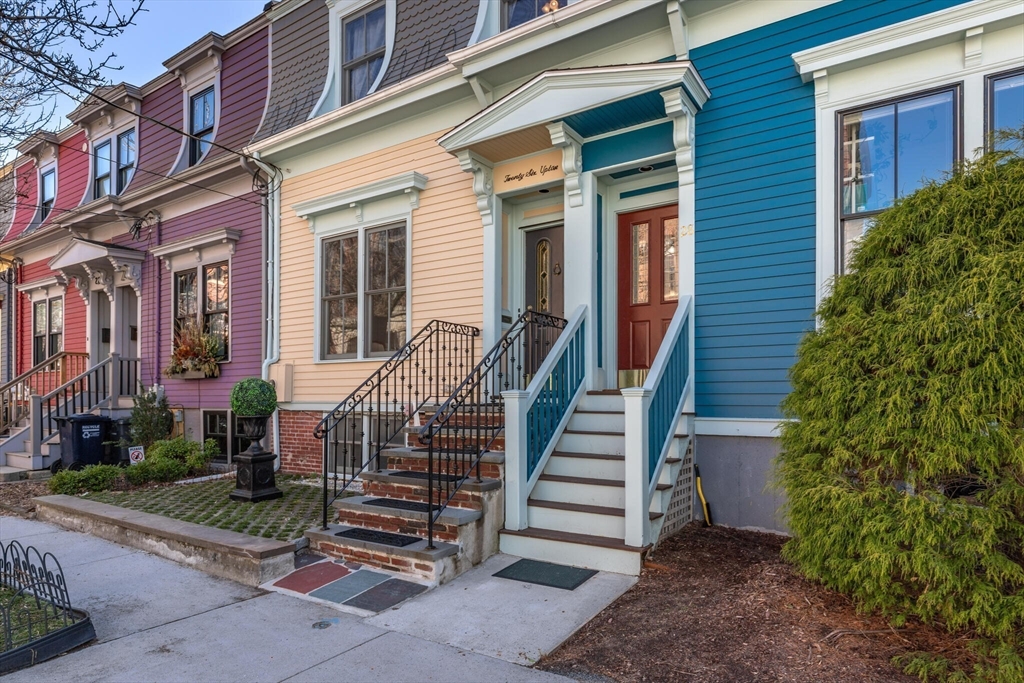 26 Upton St