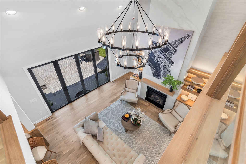 14 Robinson Dr # 2