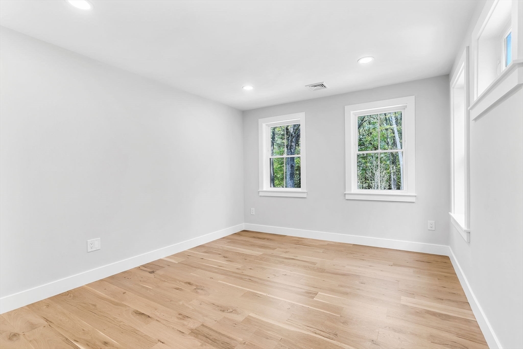 14 Robinson Dr # 2