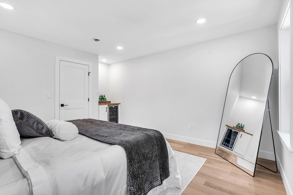 14 Robinson Dr # 2