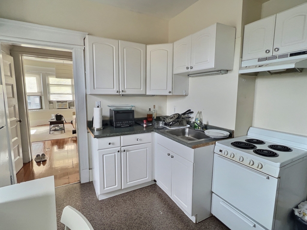 1378 Beacon # 11