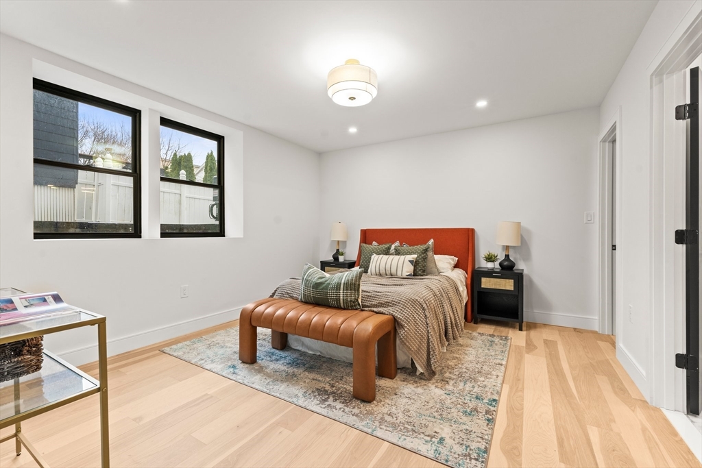 32 Bartlett Street # 1