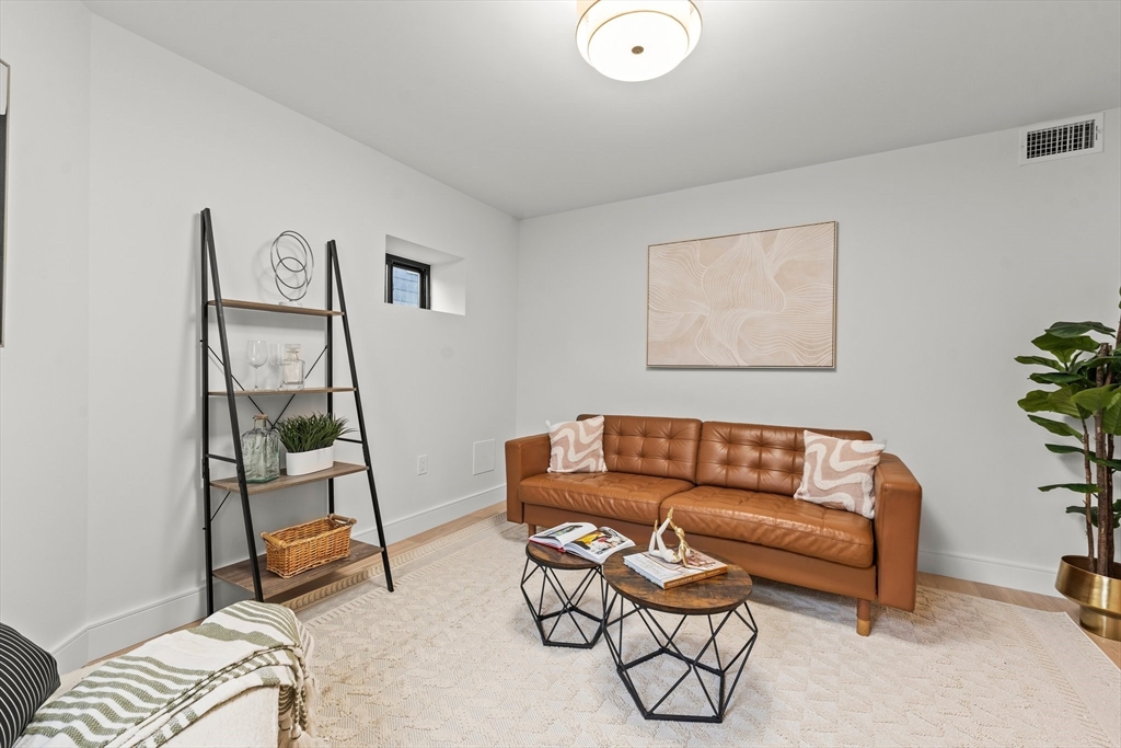 32 Bartlett Street # 1