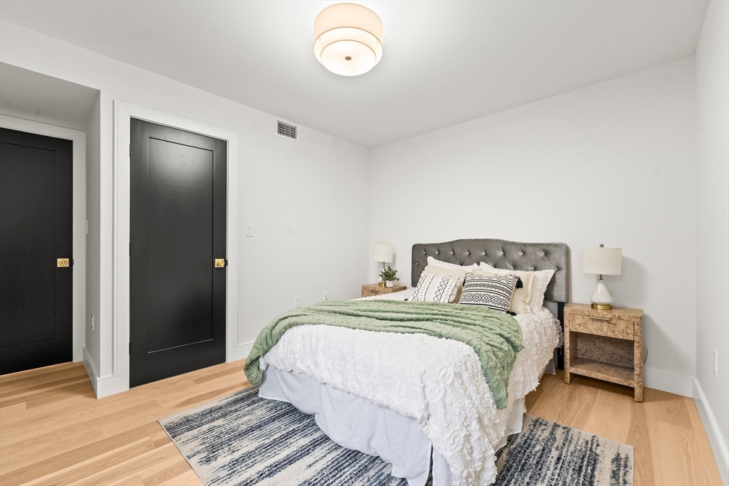 32 Bartlett Street # 1