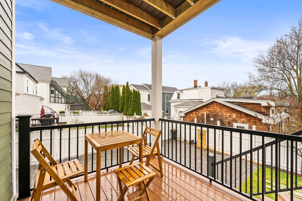 32 Bartlett Street # 1