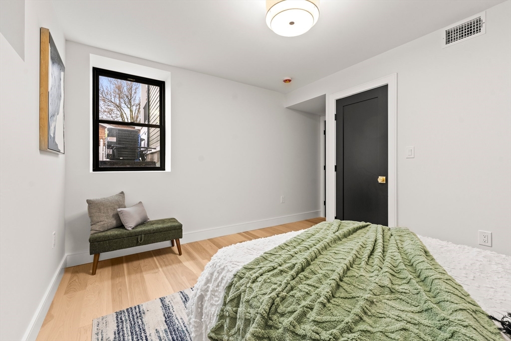 32 Bartlett Street # 1