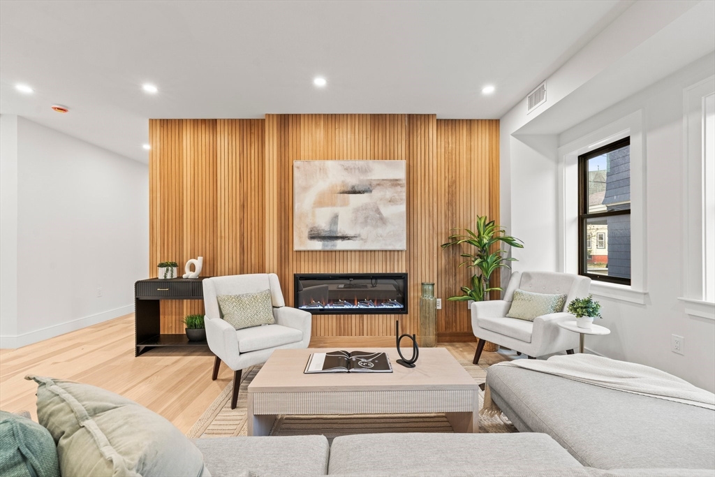 32 Bartlett Street # 1