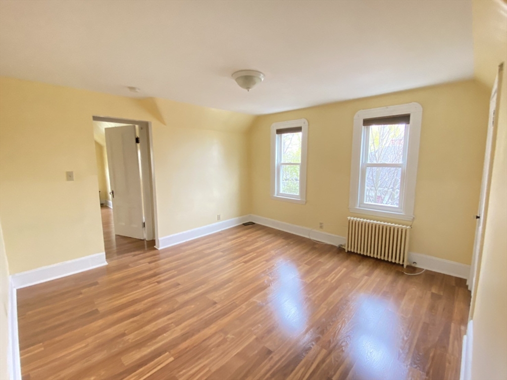 133 Mt Vernon St # 3