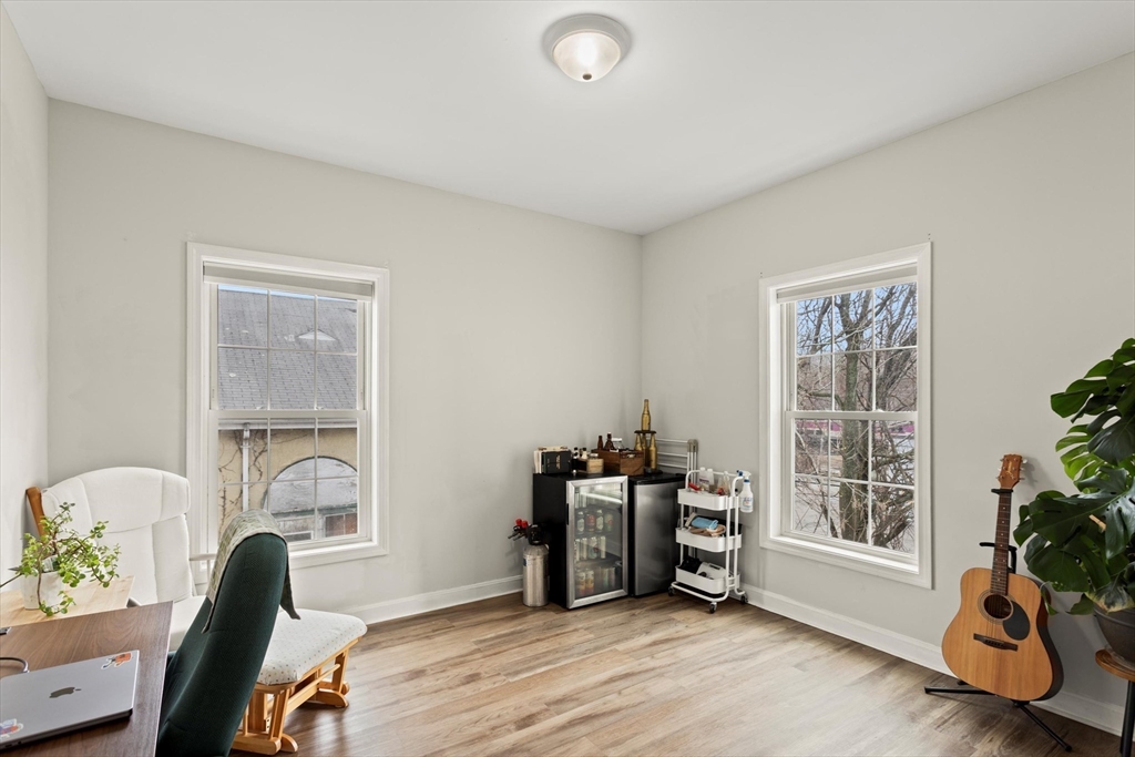 895 Hyde Park Ave # 2