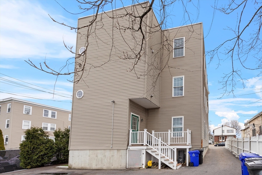 895 Hyde Park Ave # 2