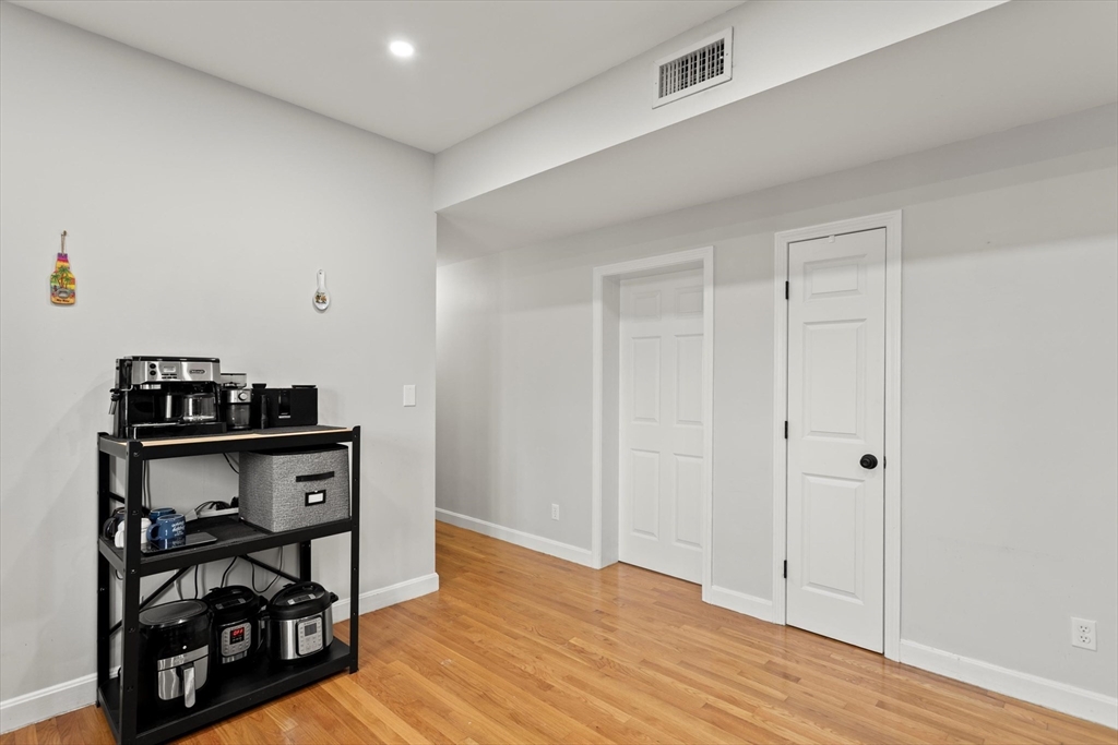 895 Hyde Park Ave # 2