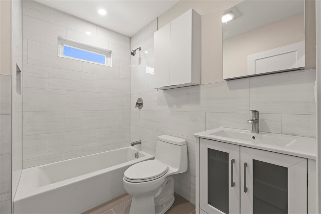 18-20 Holden Road # 18