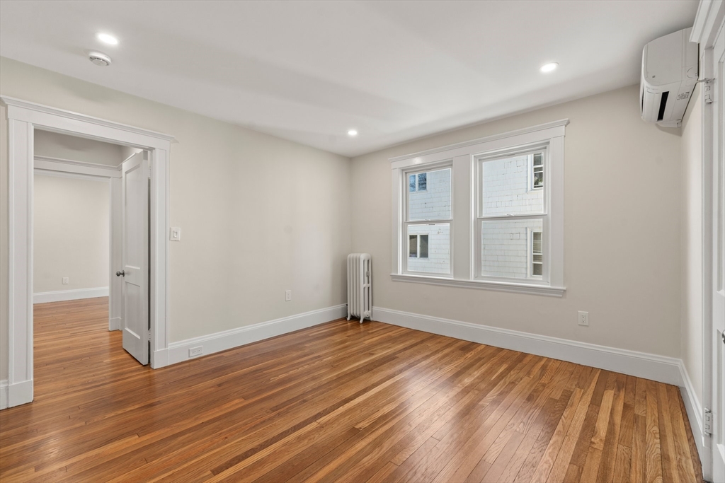 18-20 Holden Road # 18