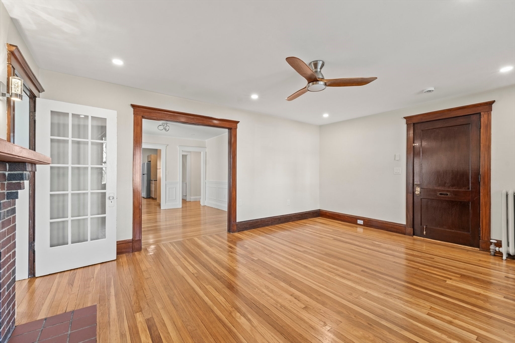 18-20 Holden Road # 18