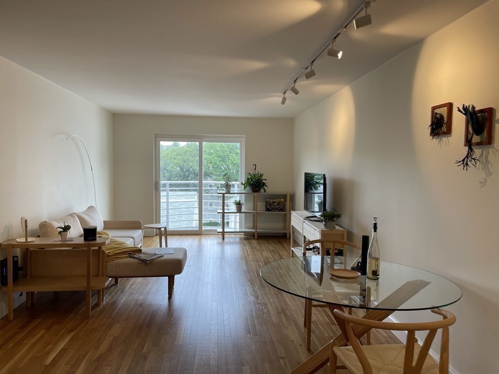 255 Beacon Street # 4B