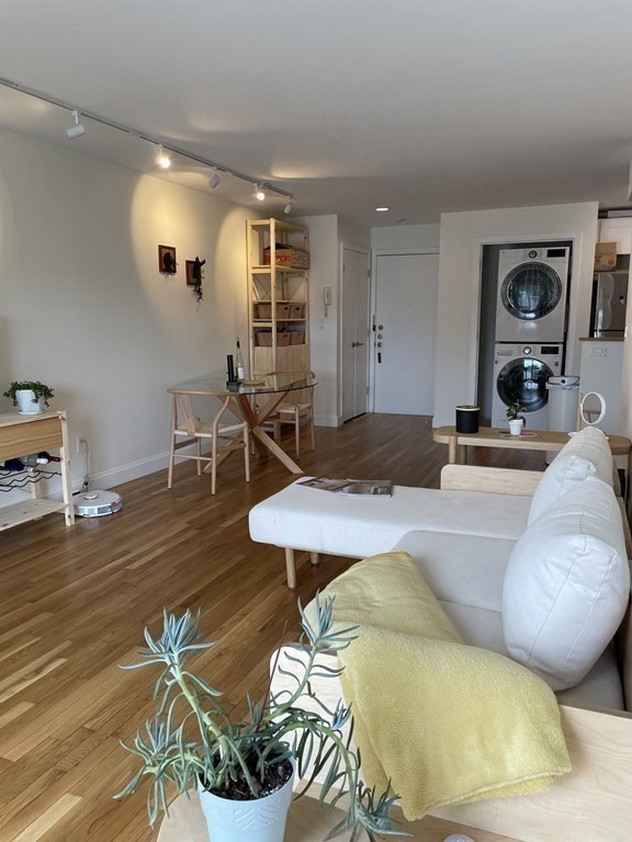 255 Beacon Street # 4B