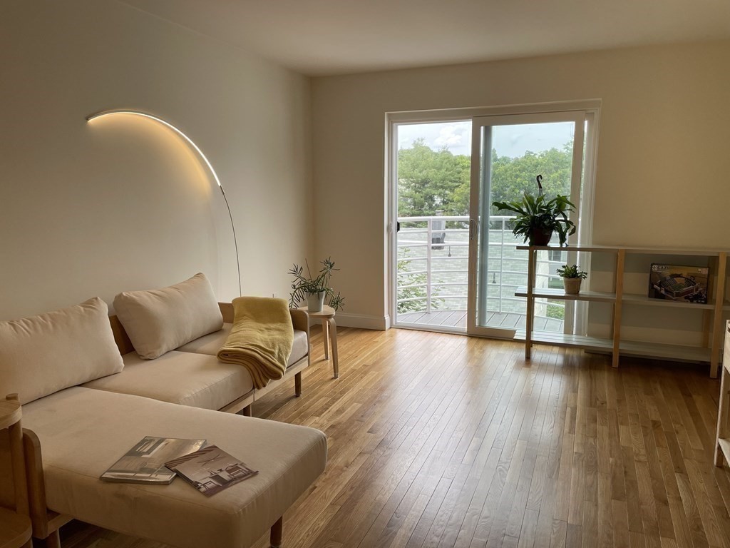 255 Beacon Street # 4B