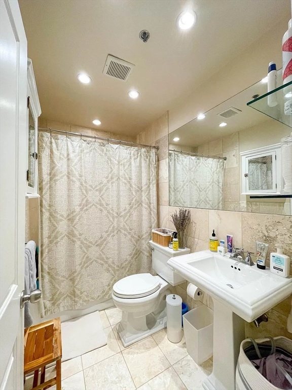 11 Wyman St # 2C