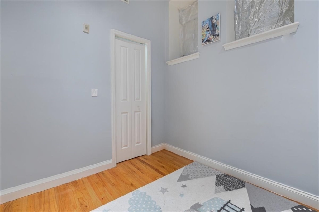 11 Wyman St # 2C