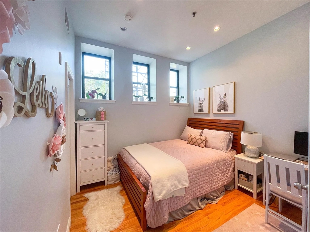 11 Wyman St # 2C