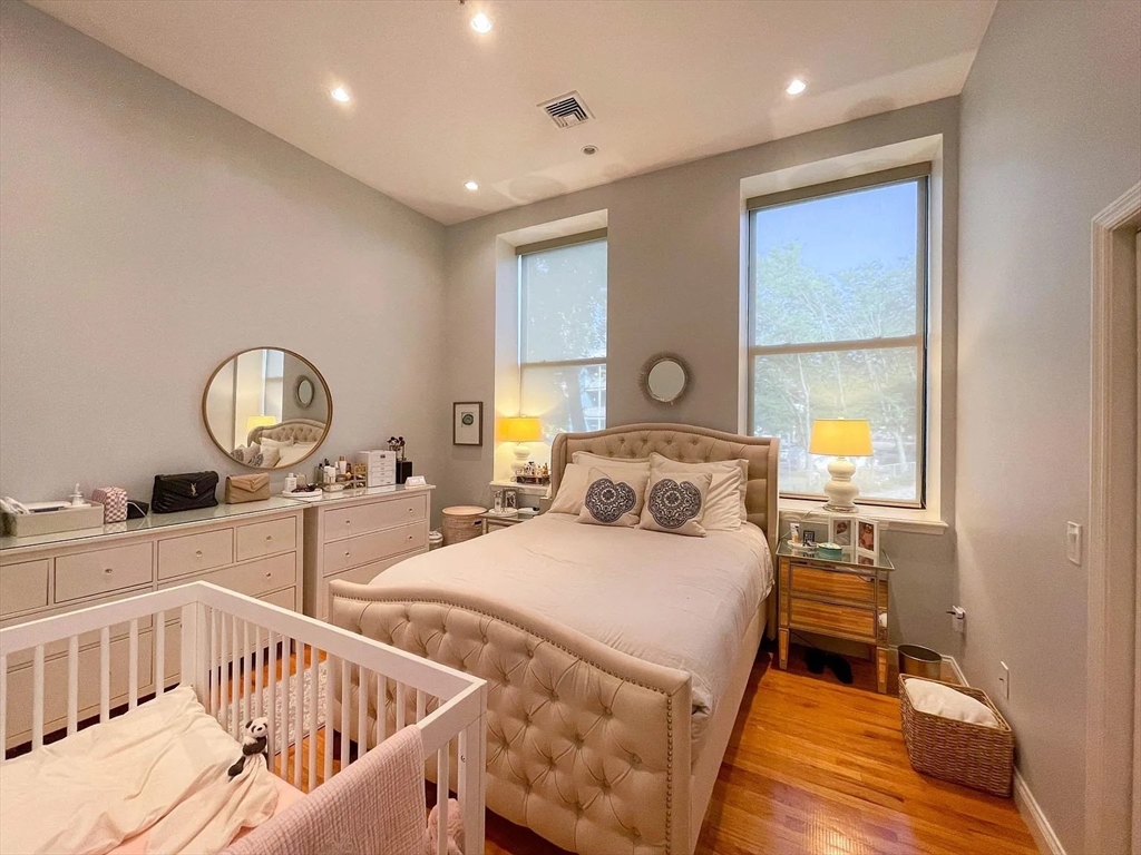 11 Wyman St # 2C