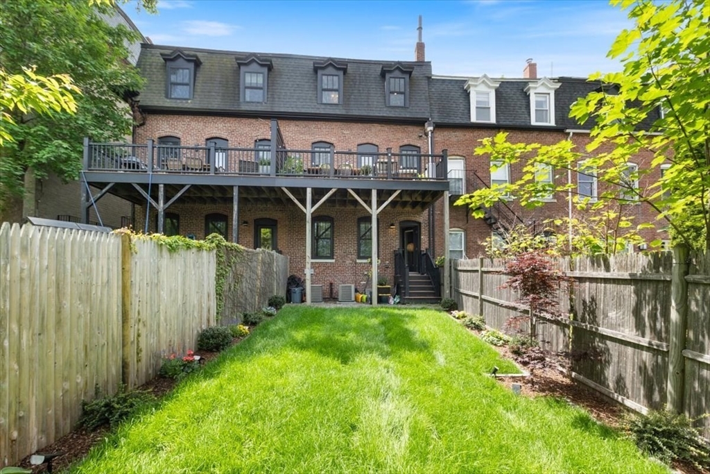 38 Sheridan St