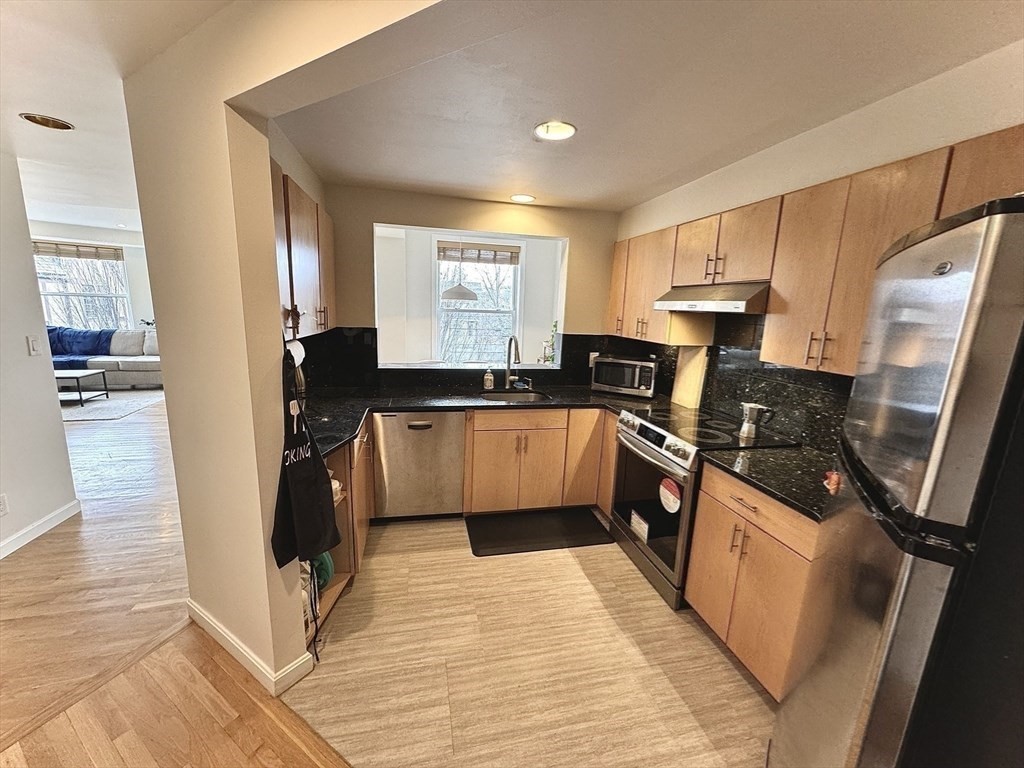 25 Marion Street # 32